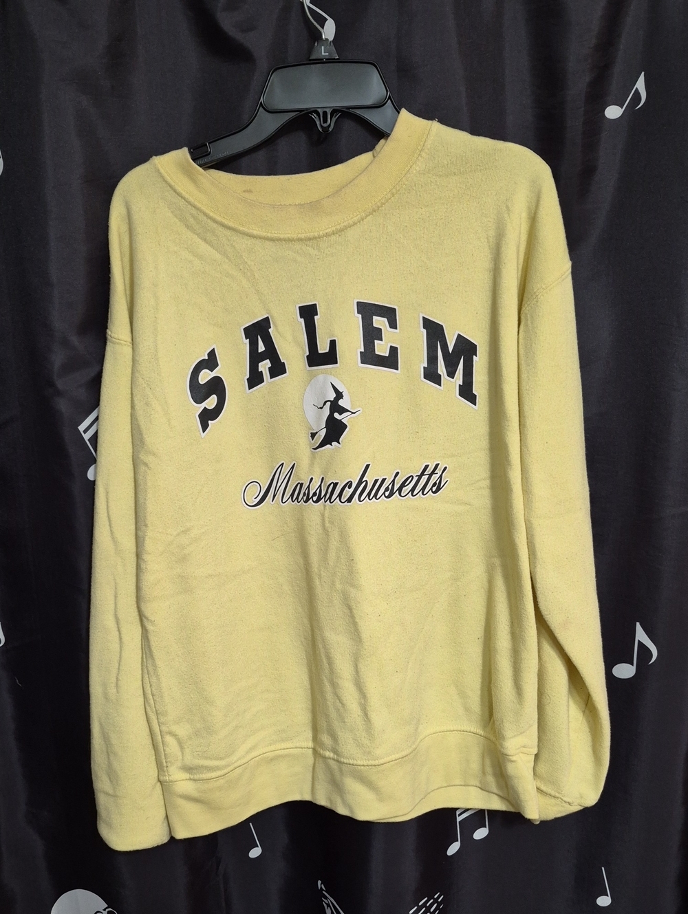 Salem Massachusetts Yellow Crewneck Sweatshirt